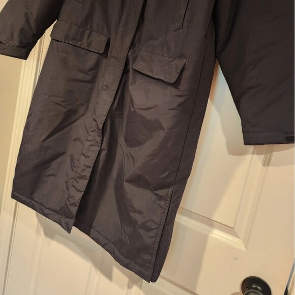 Lands End warm black quilted long coat with double zipper and fleece lin… - Picture 4 of 7